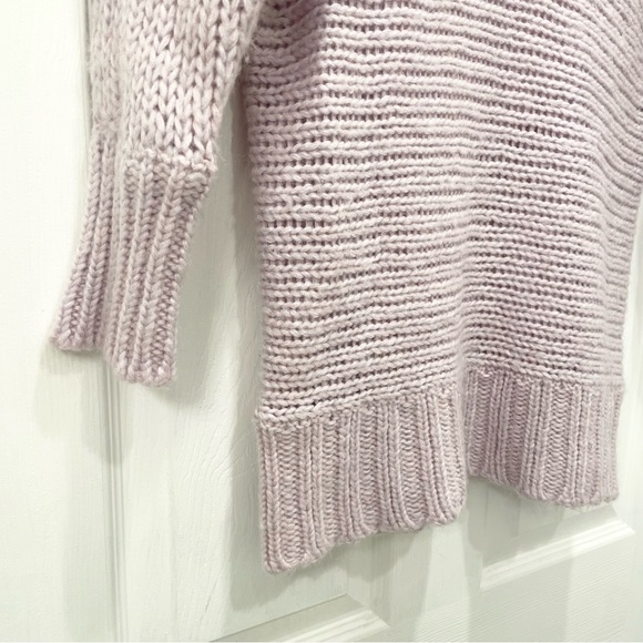 American Eagle Outfitters V Neck Sweater - Picture 8 of 10